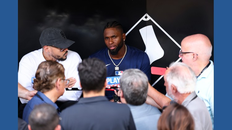 Luis Robert Jr. returns to Chicago with Mets, calls time with White Sox 'a  beautiful journey' | kvue.com