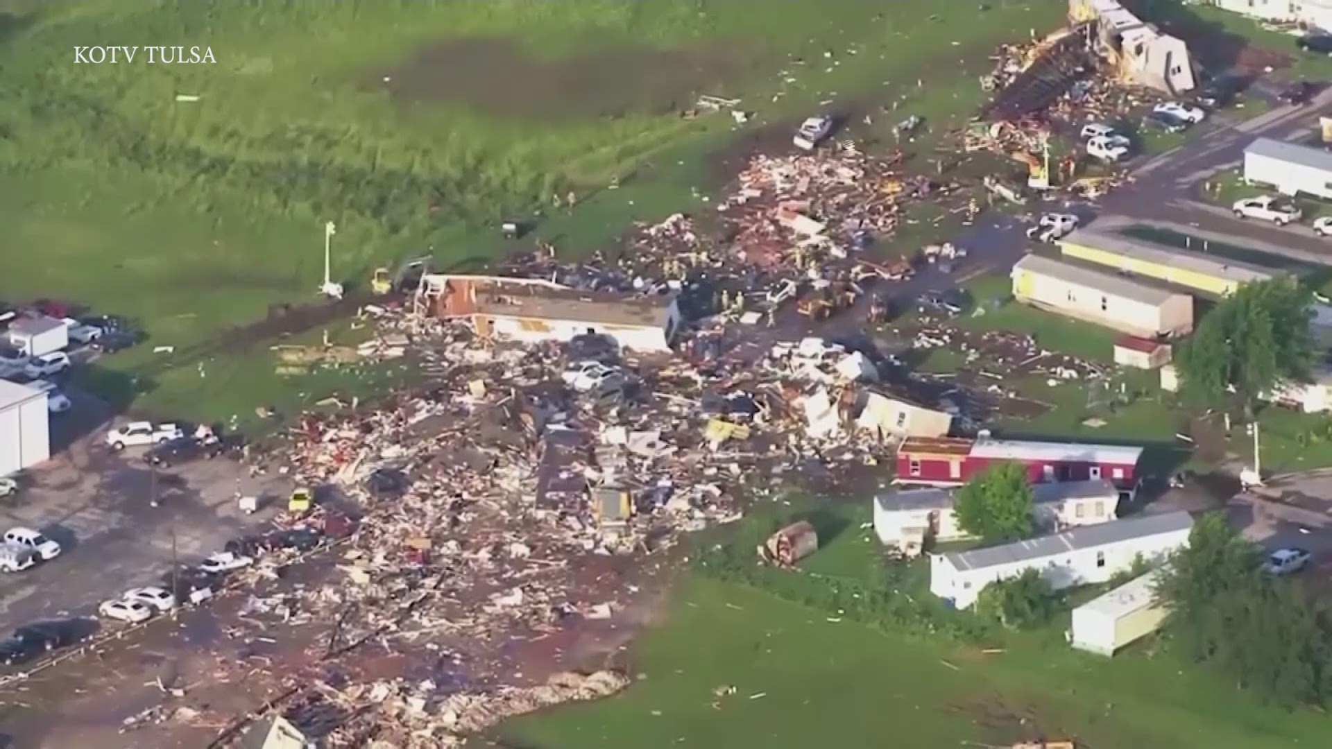 Tornadoes Hit 2 Oklahoma Cities, Killing 2 And Injuring 29 | Kvue.com