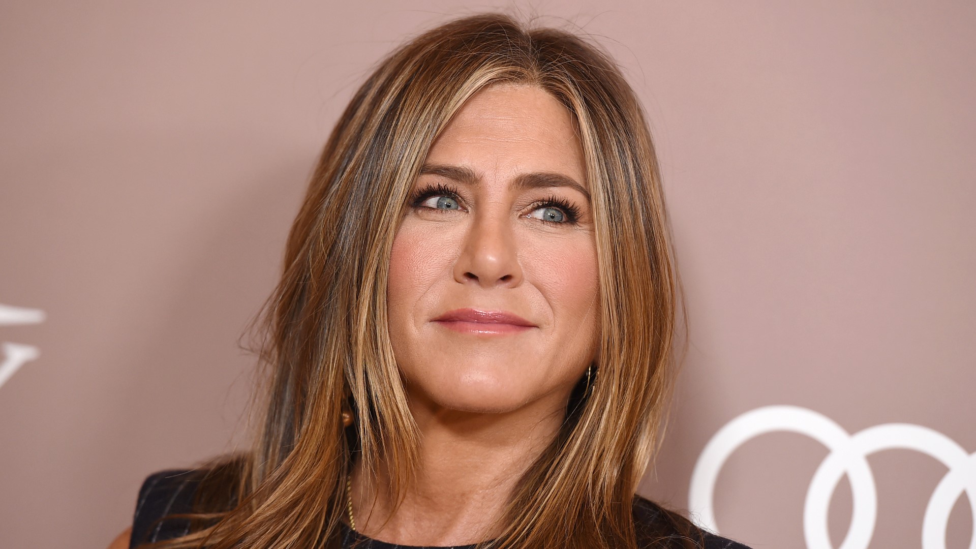 Man crashes car through gates of Jennifer Aniston's home