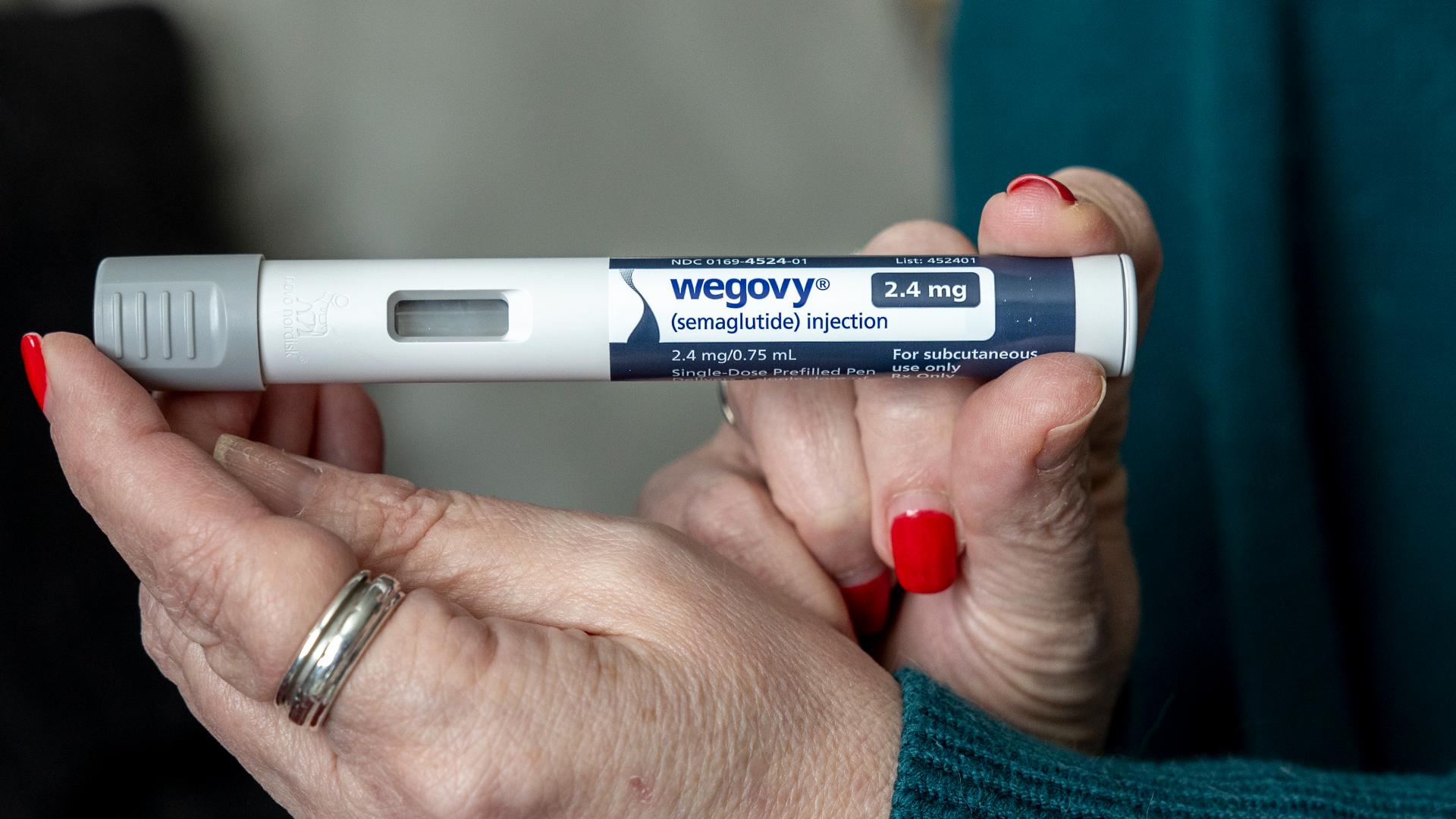how much weight do you gain back after stopping semaglutide Rebound weight gain after stopping semaglutide or tirzepatide is real, but  it's not because the body is “damaged”—it reflects how the body adapts after  weight loss. When the medication is stopped, hunger,