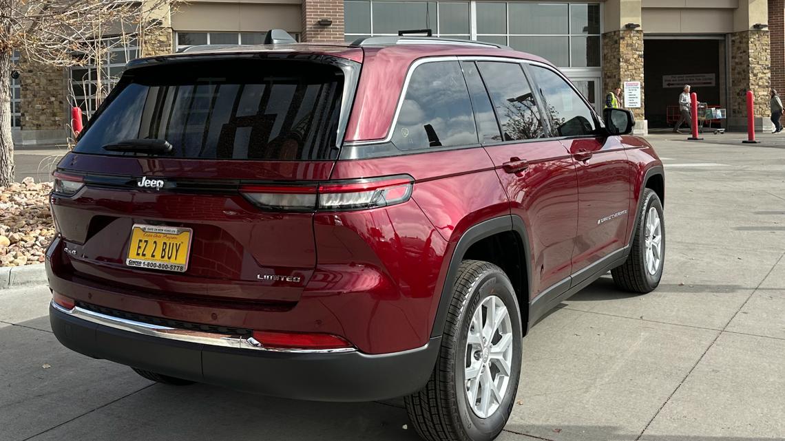 Jeep recalls 121,000 Grand Cherokees after seat safety defect found