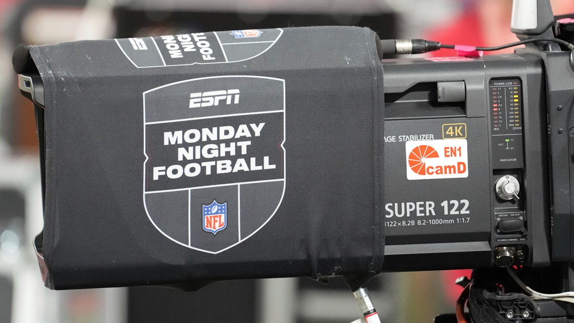 what time is monday night football on espn tonight