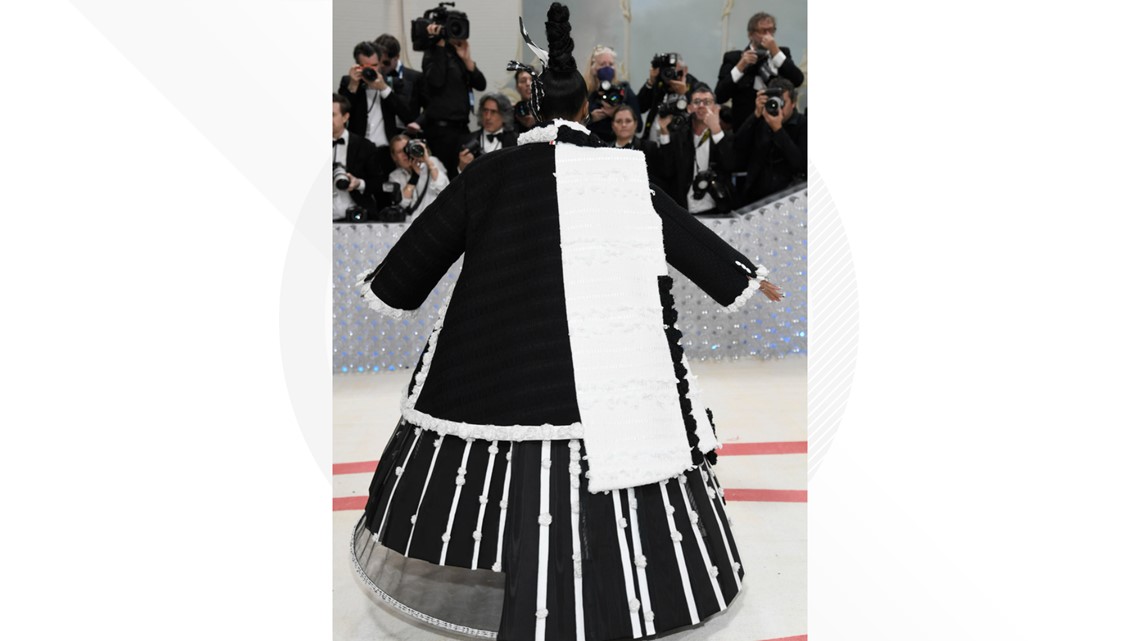 Pin by cata on met gala themes in 2023  Vintage chanel dress, Fashion,  Couture collection