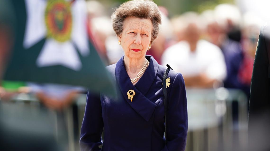 Princess Anne suffers concussion, Buckingham Palace says | kvue.com