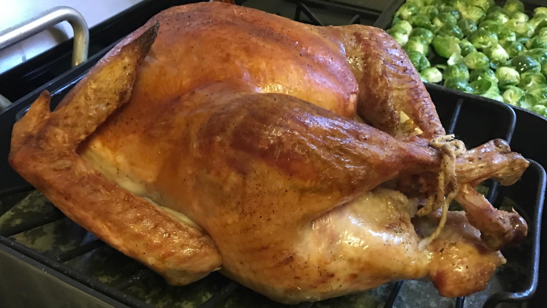 One thing you don't want to bring to the Thanksgiving table is food poisoning. Consumer Reports reveals the thing many get wrong that could make guests sick.