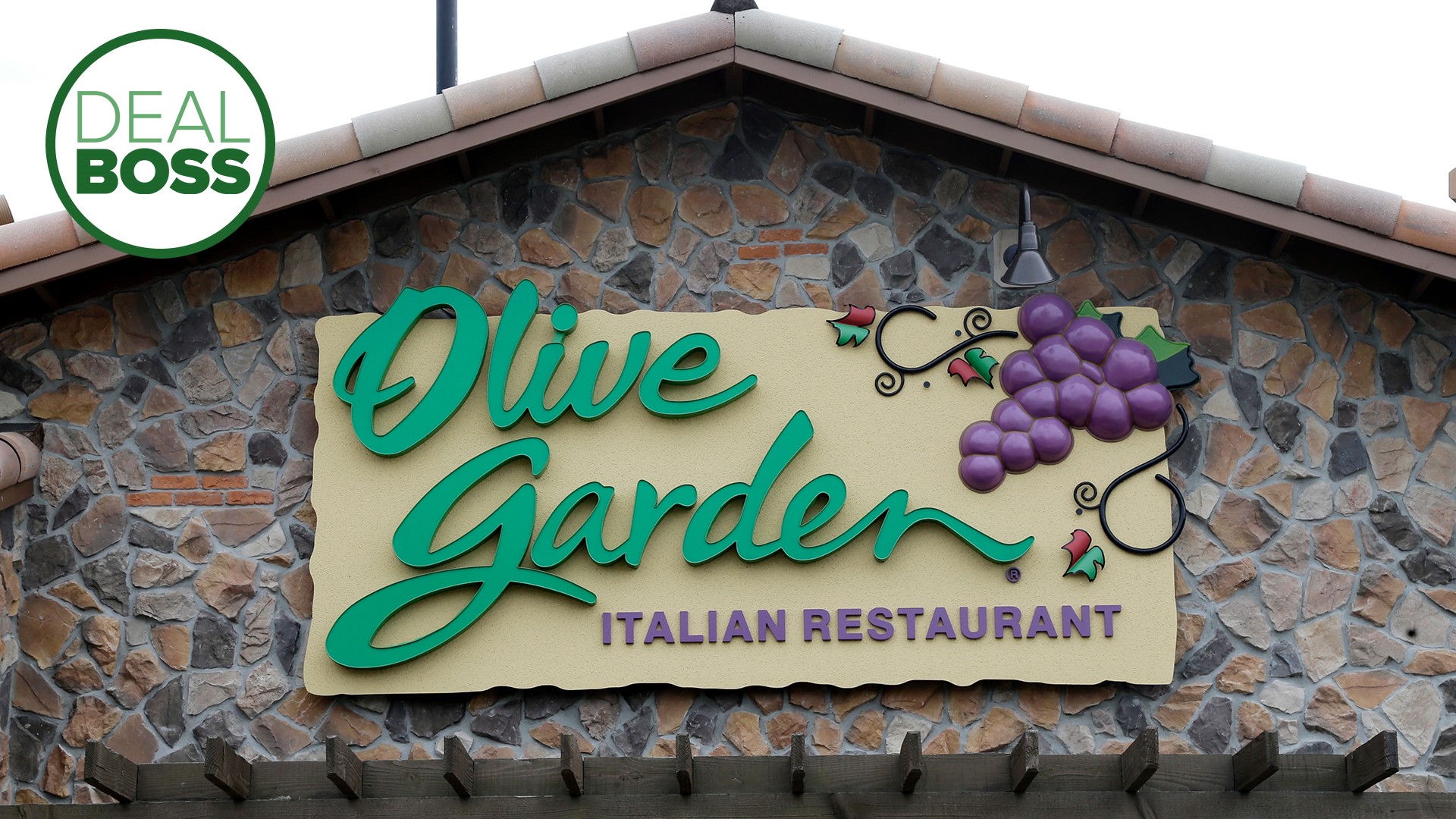 Olive Garden's parent company struck a multi-year deal with Uber Eats to begin delivering its pasta, breadsticks and other favorites.