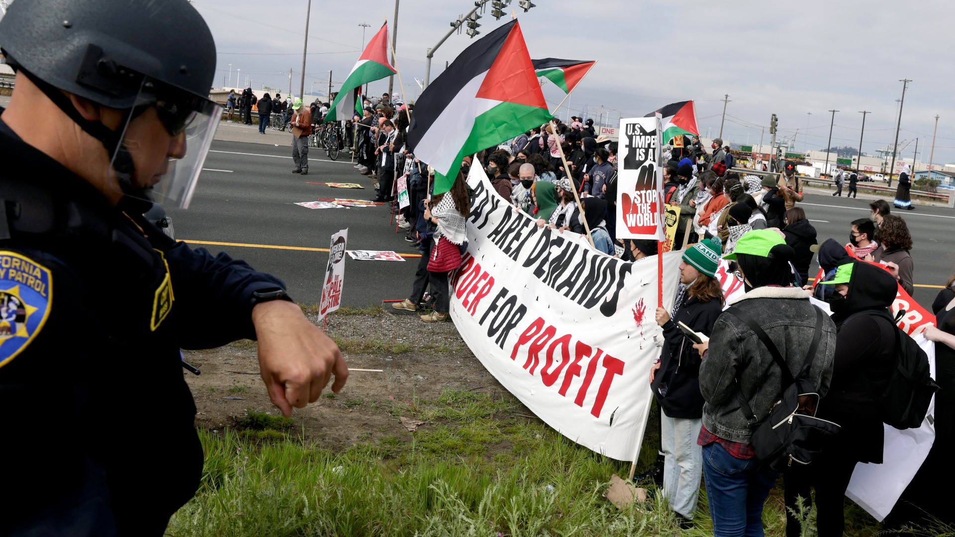 Golden Gate Bridge Shut Down Over Pro-Palestinian Protest | Kvue.com