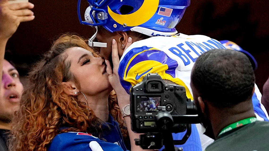 Steelers fan chokes pregnant Chargers fan at game, photos and