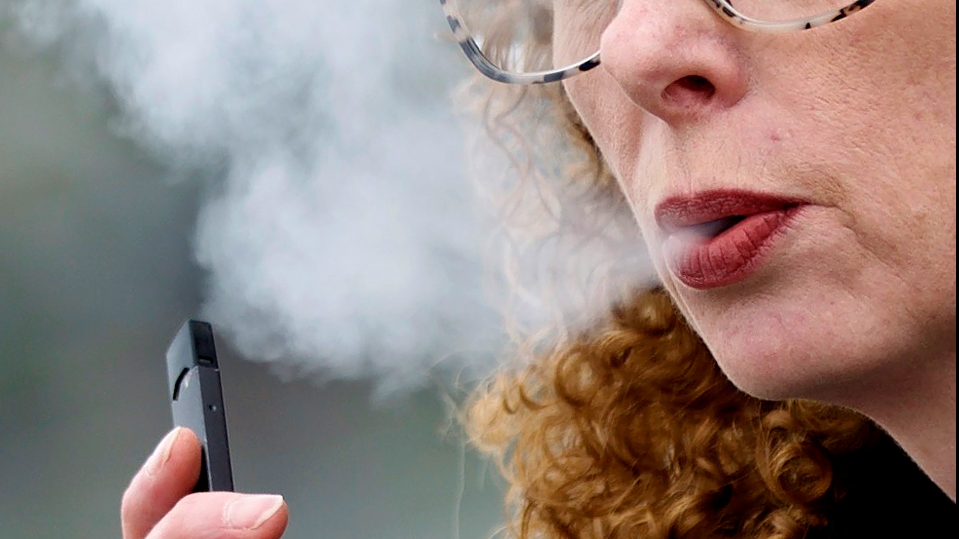 E-cigarette use is rising, new CDC report shows