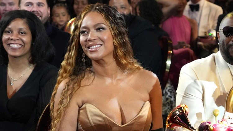 A Timeline Of Beyoncé's GRAMMY Moments, From Her First Win With