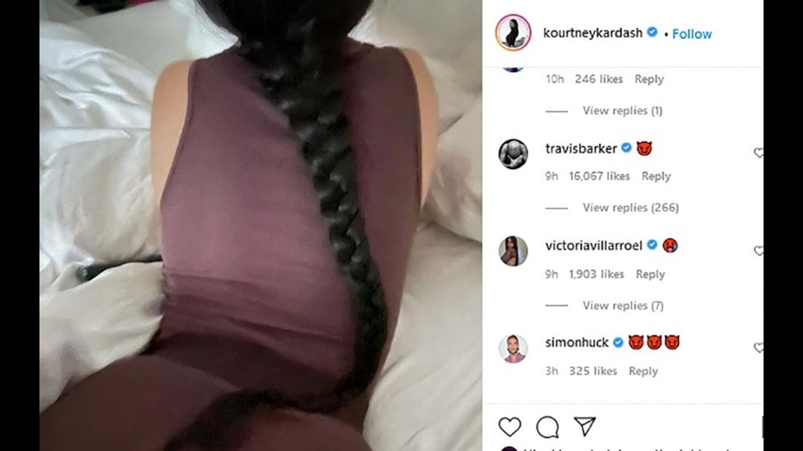 Travis Barker Got Kourtney Kardashians Name Tattooed On His Chest