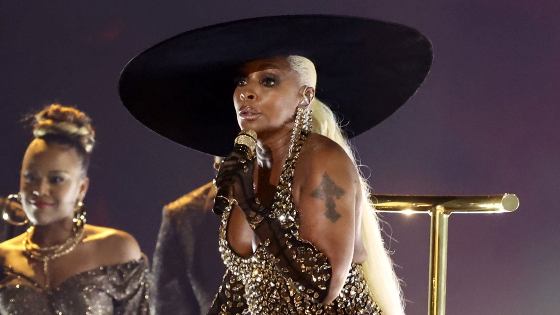 Mary J. Blige Is Thinking of Performing This Song at the Super Bowl –  Billboard