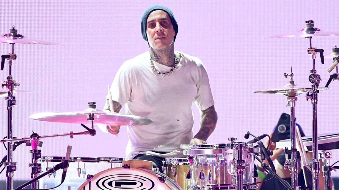 Blink-182 Postponing Latin American Tour Dates Due to Travis Barker's Finger Injury | kvue.com