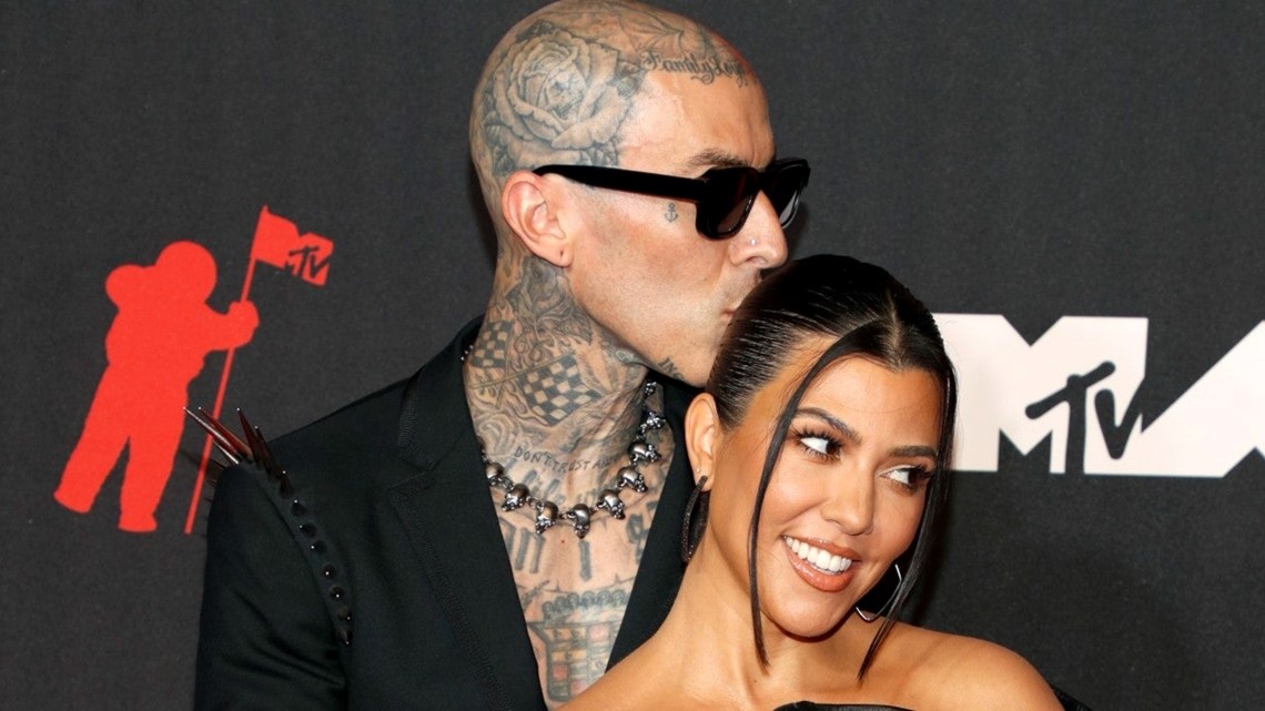 Kourtney Kardashian and Travis Barker get engaged