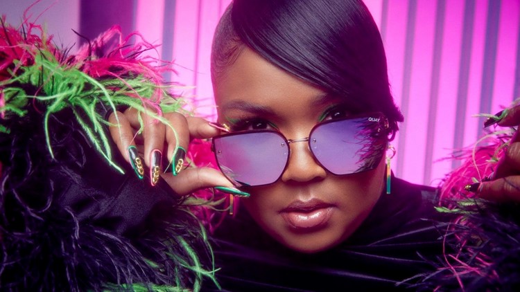 QUAY // ltd ed lizzo collab purple lens gold embossed metal frame aviators QUAY // ltd ed lizzo collab 70s retro-glam gold embossed  main image 2