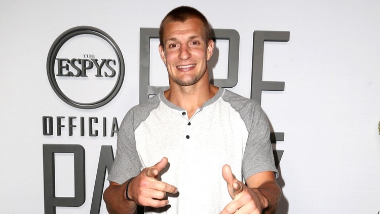 Why Rob Gronkowski wanted to save all his NFL paychecks