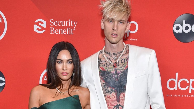 Machine Gun Kelly Says He Wears Megan Fox S Blood In A Vial Around His Neck In Bloody Valentine Post Kvue Com Machine Gun Kelly Says He Wears Megan Fox S Blood In A Vial Around His Neck In Bloody Valentine Post Kvue Com