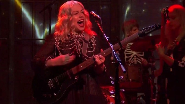 Phoebe Bridgers live performance in 2025