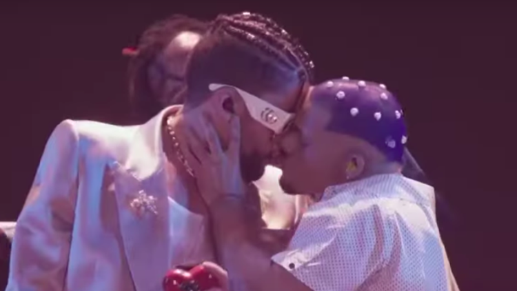 Bad Bunny Kisses Male Backup Dancer During 2022 MTV Video Music Awards  Performance