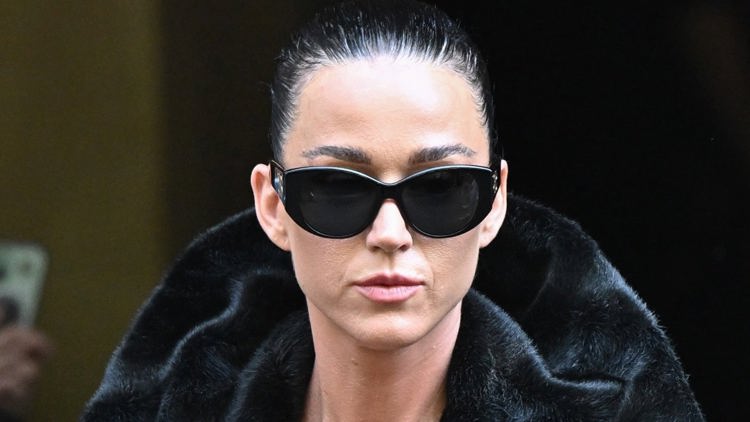 Katy Perry Goes Topless in Bold Fur Coat Look at Paris Fashion Show |  kvue.com