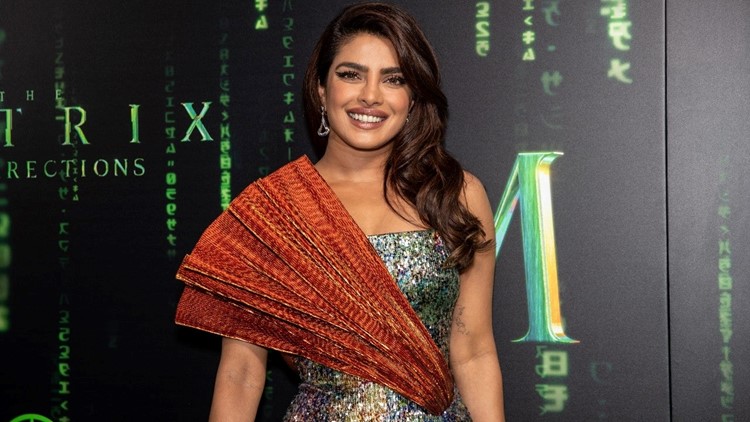 Priyanka Chopra shares sweet photo with daughter: 'Glam with mama