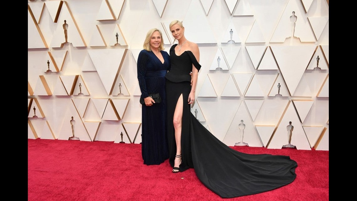 charlize theron oscars 2022