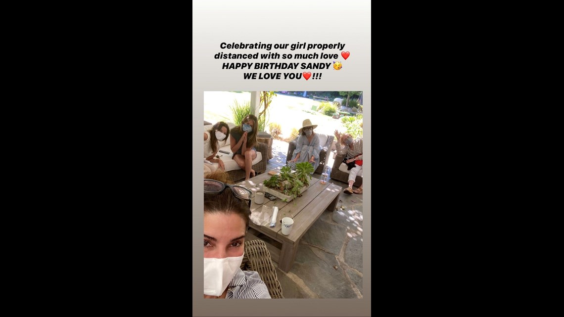 Sandra Annette Bullock Instagram Sandra Bullock Has A Socially Distant Birthday Party With Jennifer Aniston Sarah Paulson And More Kvue Com