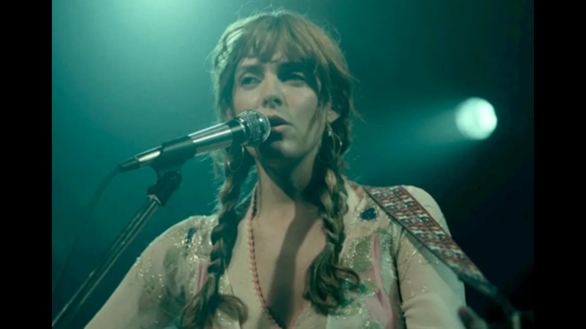 How Riley Keough Paid Tribute to Grandfather Elvis Presley in 'Daisy Jones  & The Six' | kvue.com