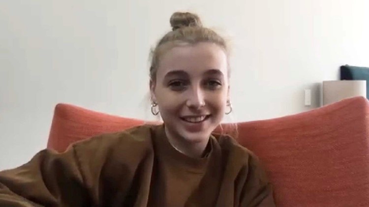 Emma Chamberlain Talks VidCon, Collaborating With Her Dad and More!  (Exclusive)