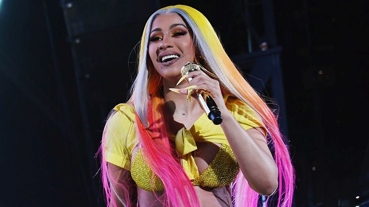Cardi B Says Her 'DMs Are Flooded' After Offset Split: 'I Could Date Any Man I Want' | kvue.com