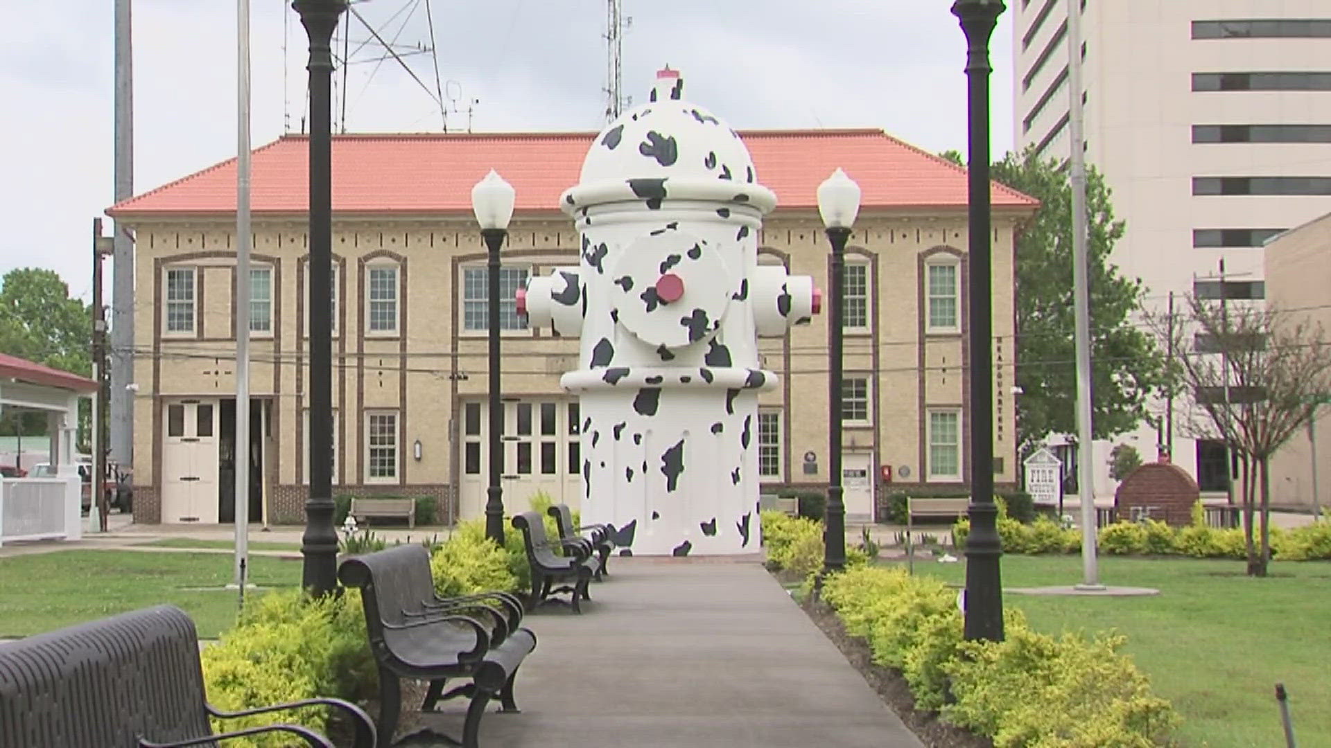 You can cast your vote for the giant fireplug in the "USA Today 10 Readers Choice 2024" contest which ends on May 6 at 11 a.m. central time.