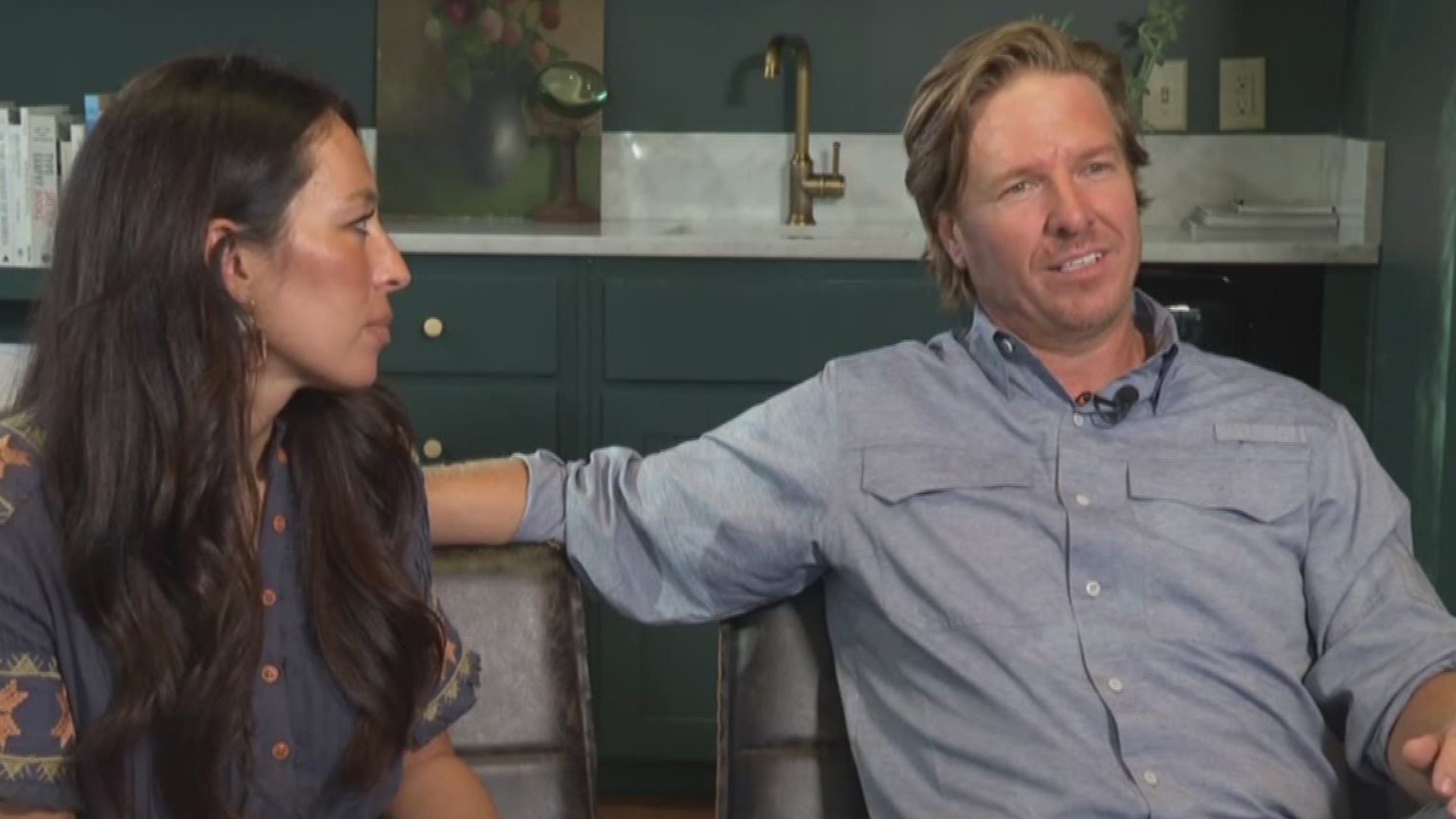 Texas Today anchor Heidi Alagha sat down with Chip and Joanna Gaines to talk about their plans in Waco.