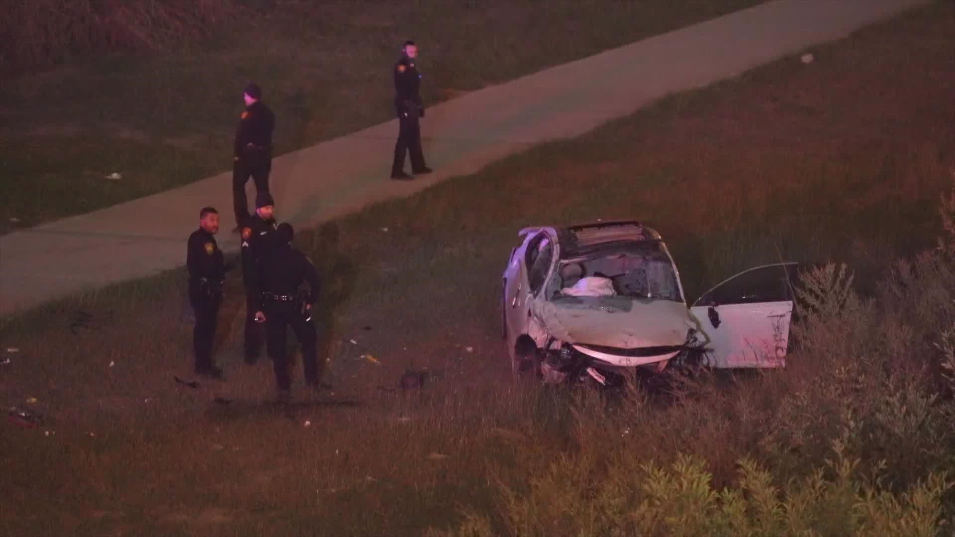 Five juveniles injured after crashing stolen car, police say | kvue.com