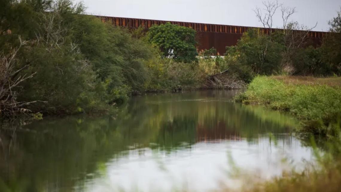 Biden administration presses forward with border wall plans in Texas ...