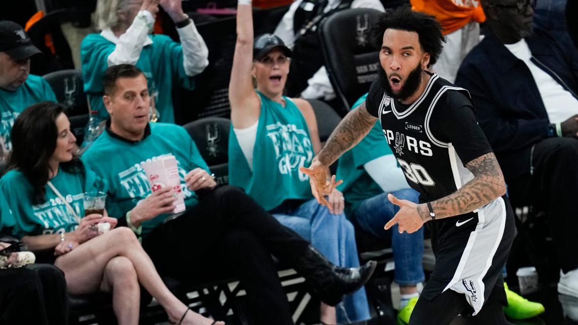Spurs drop NBA Finals opener after Knicks storm back from 14-point deficit