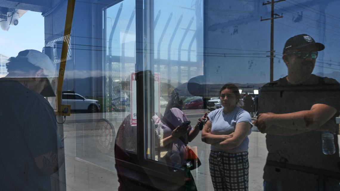 Judge orders Trump admin. to stop indiscriminate immigration stops in ...