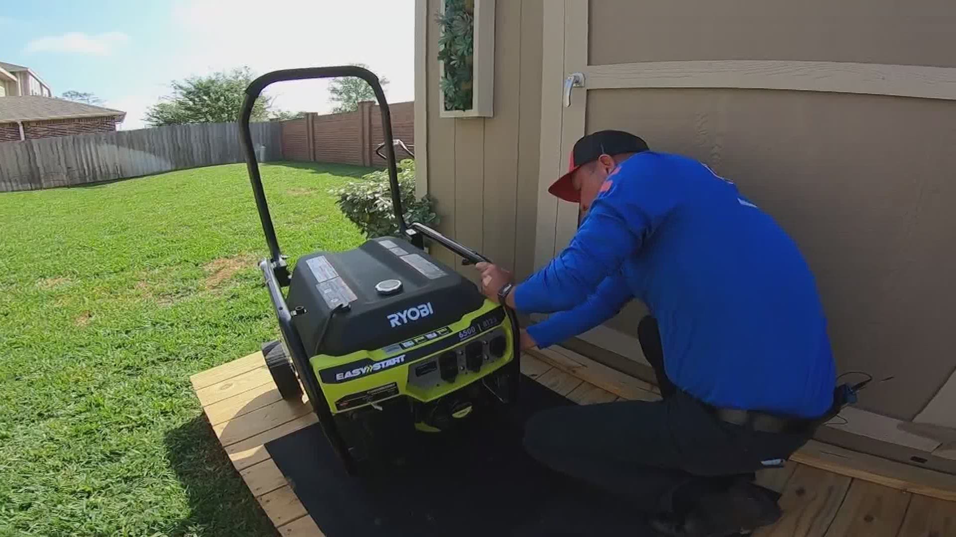 KHOU11's Michelle Choi has a few of the pros and cons when it comes to buying a power generator for your home.
