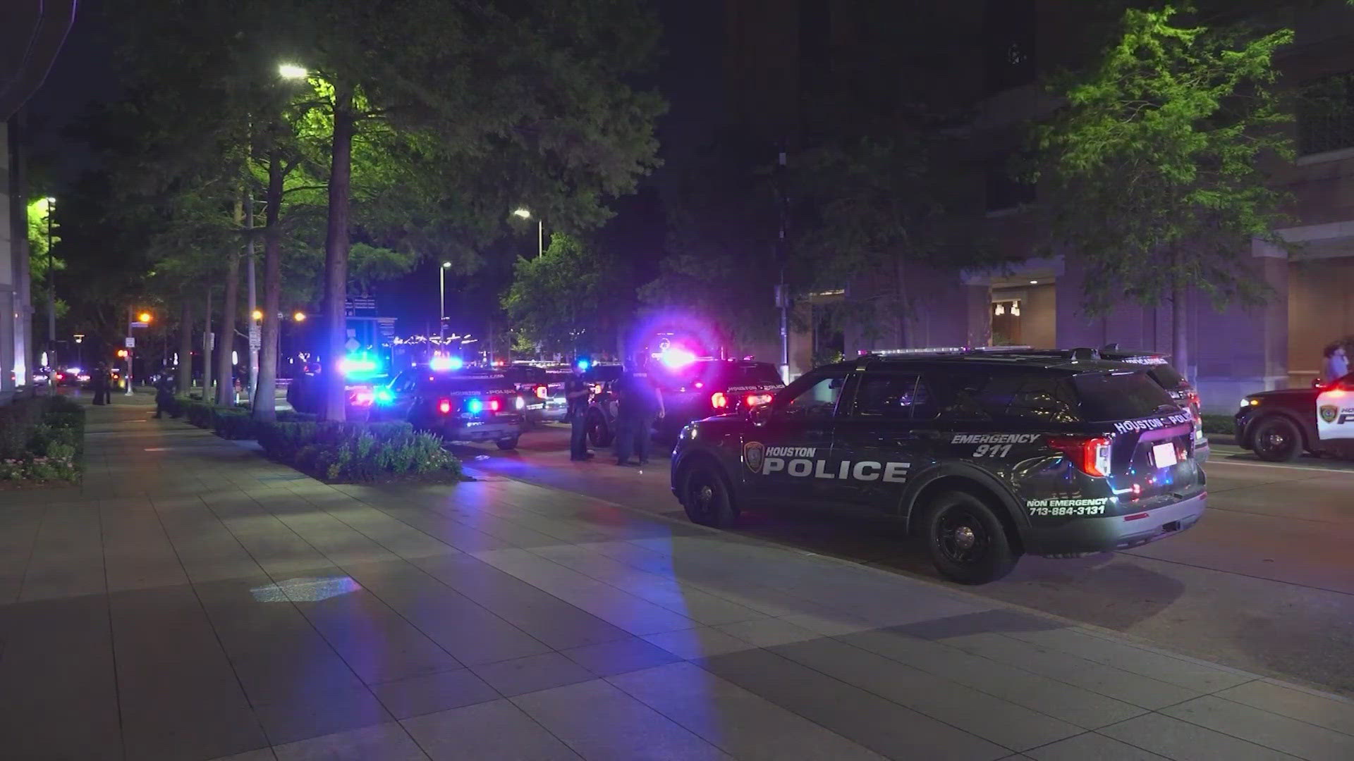 Shots fired after hundreds of juveniles take over Discovery Green ...