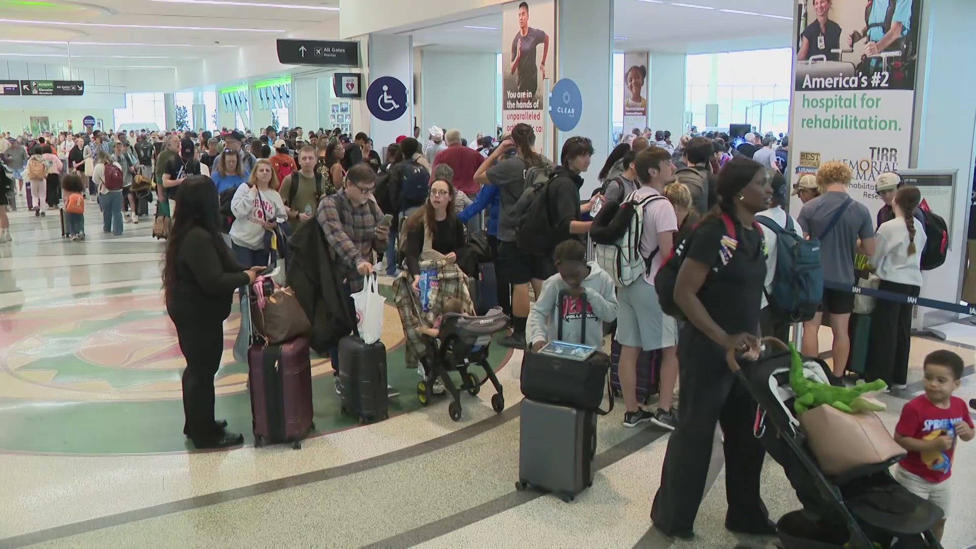 Airports see hourslong lines due to spring break and partial government ...