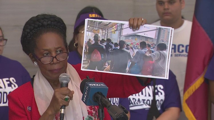 'Un-American' | Congresswoman Sheila Jackson Lee calls for investigation into Republican governors transporting migrants out of state