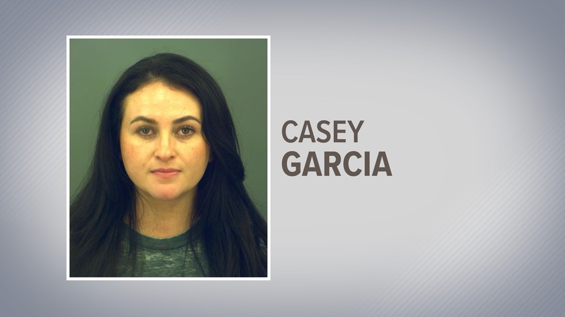 Texas mom poses as teenage daugter at San Elizario Middle School - Vimarsana News