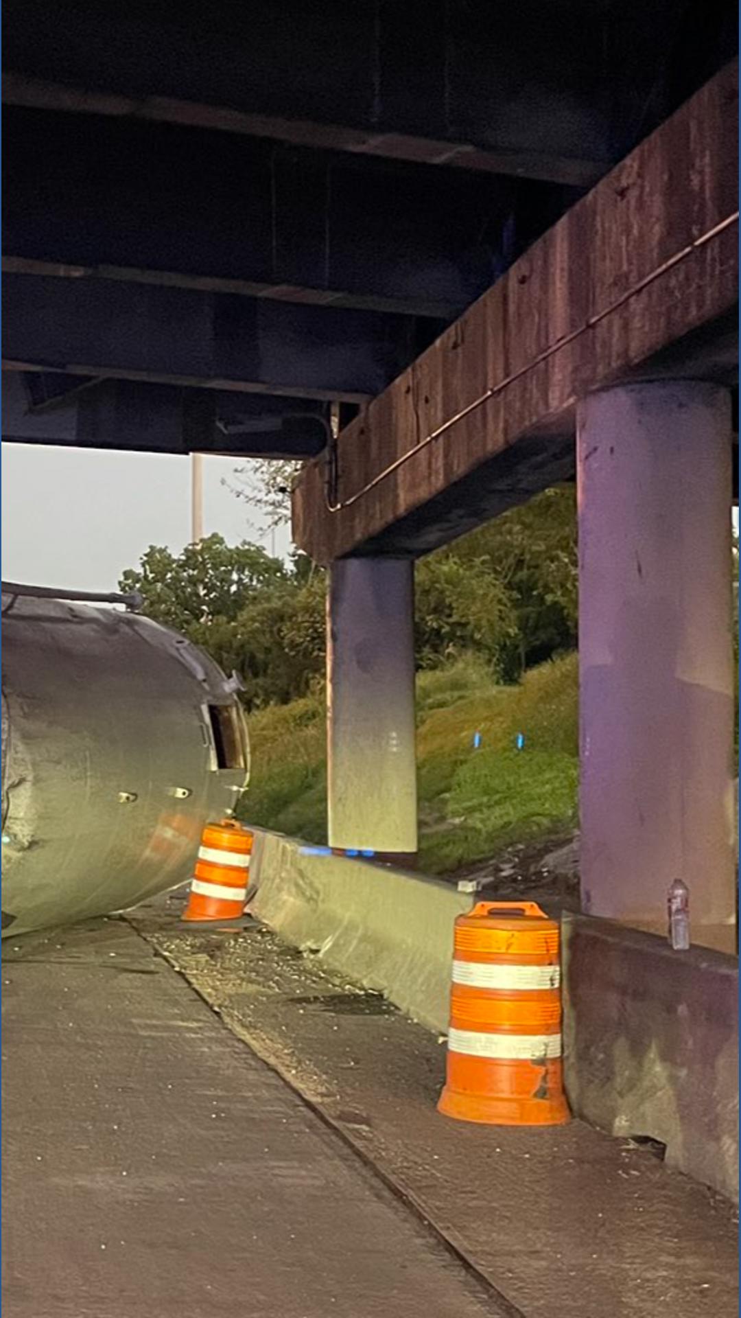 Truck Hits Houston Ave Bridge on I-10 Katy Freeway | kvue.com
