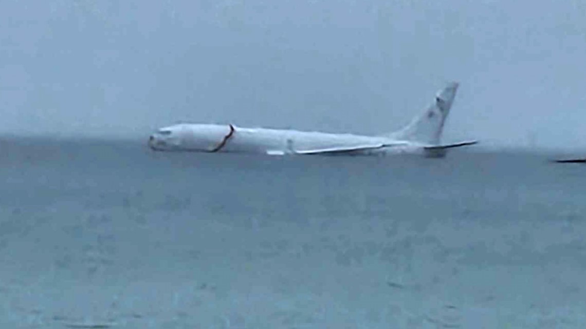 Navy plane from Whidbey Island overshoots runway in Hawaii, ends up in ocean; no one injured - Vimarsana News