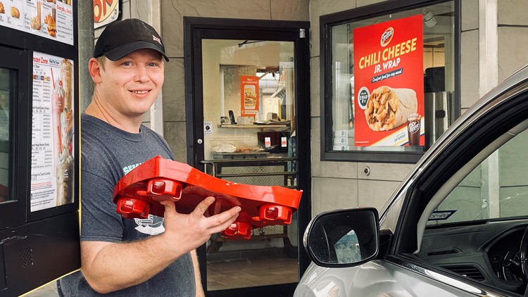 Customer tips Beaumont Sonic carhop $1,000 after seeing him walk to work