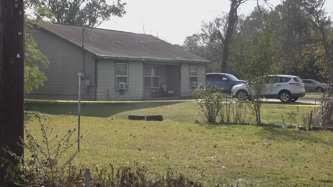 Police investigating deaths four at home in Orange - Vimarsana News