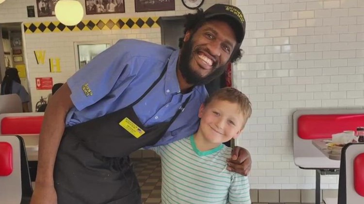 8-year-old all-star raises money for kind server at Arkansas Waffle House