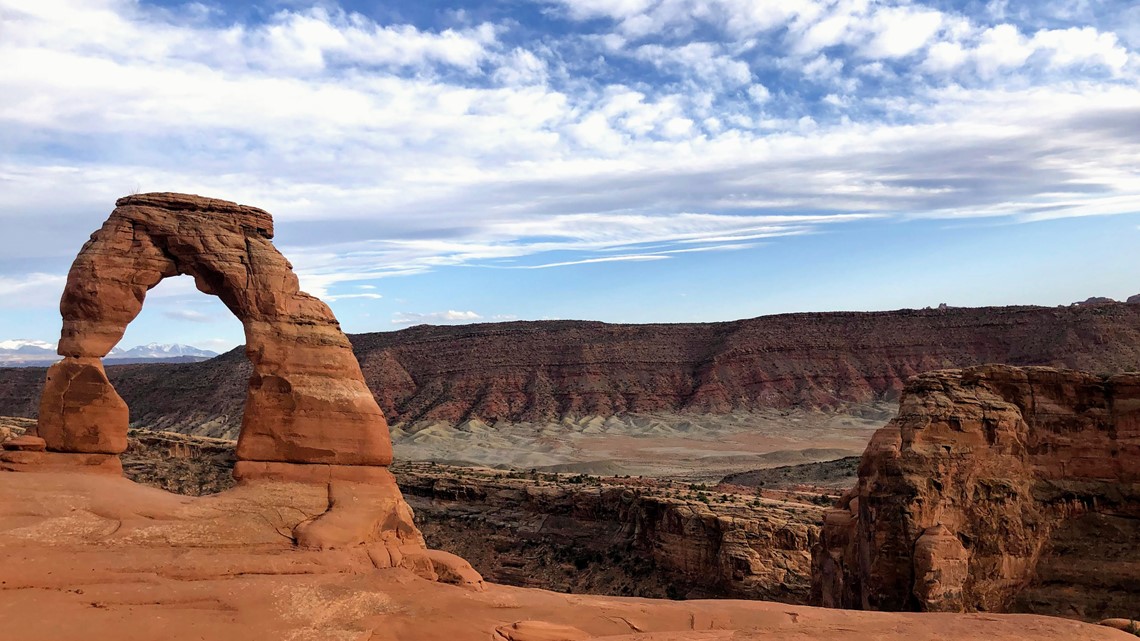 Texas man on trip to spread father's ashes dies of heat stroke in Utah's Arches National Park - Vimarsana News