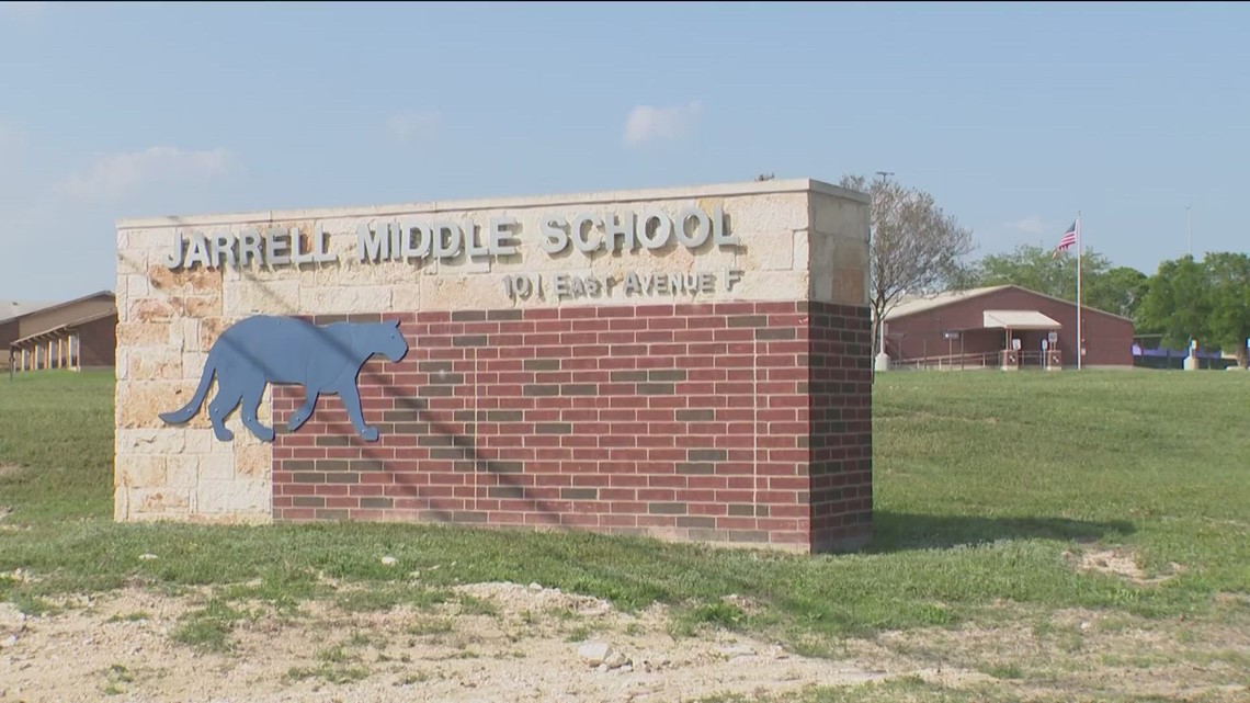 Parents react to gun scare at Jarrell Middle School as district officials ramp up security
