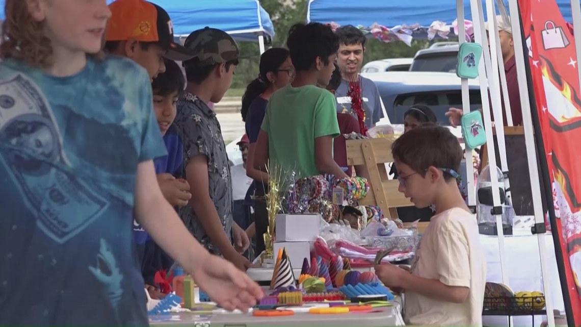 Children's Business Fair takes over Lakeline Mall