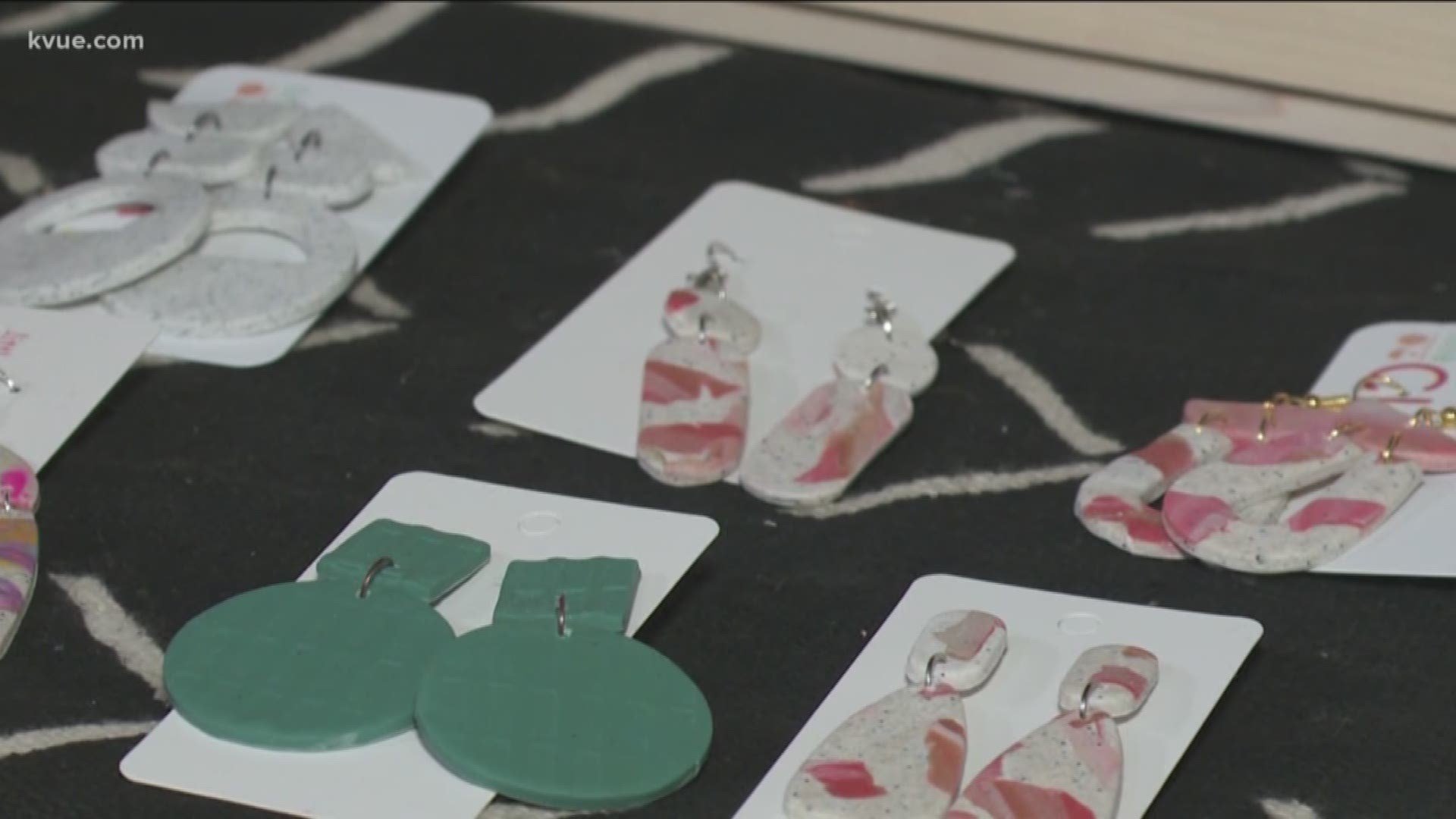 KVUE's Jenni Lee introduces us to Zoey Banks, 4th grader and jewelry maker.